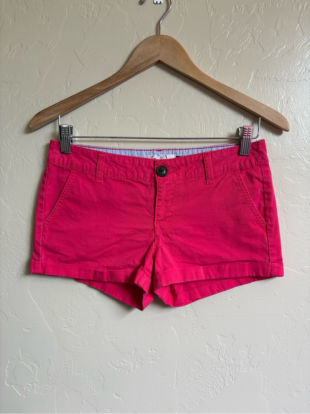 Y2K 2000s SO Pink Low Rise Chino Cotton Shorts Size 3 2010 Preppy